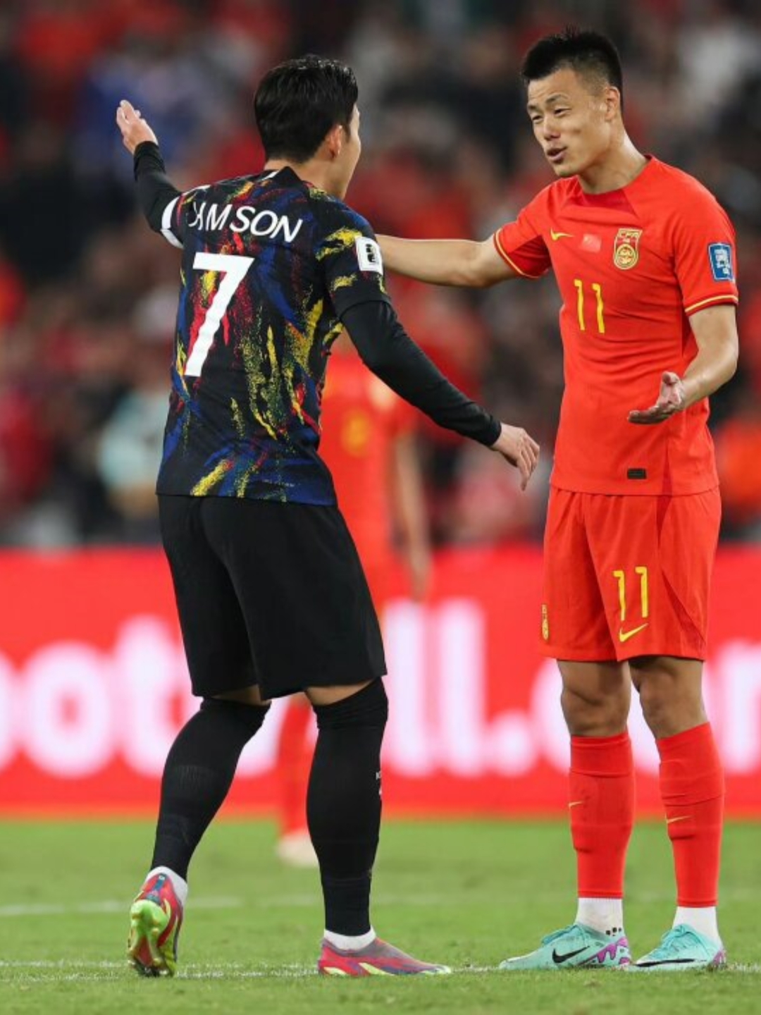 九游体育平台登录入口-武磊替补照片